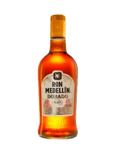 Ron_Medellin_Dorado_375ml_Crop_Varios_FOR_WEB__800x1000PX